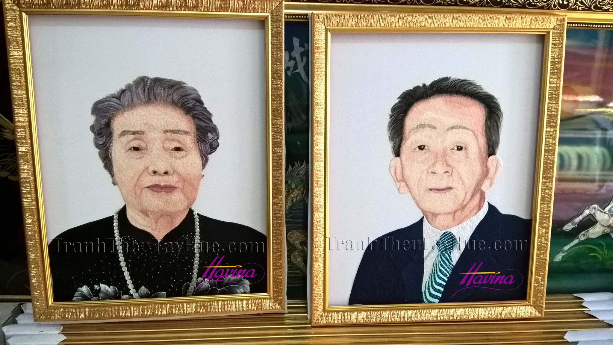 Tranh thêu chân dung ba mẹ của TGĐ công ty PHI KHA ở Gò Vấp
